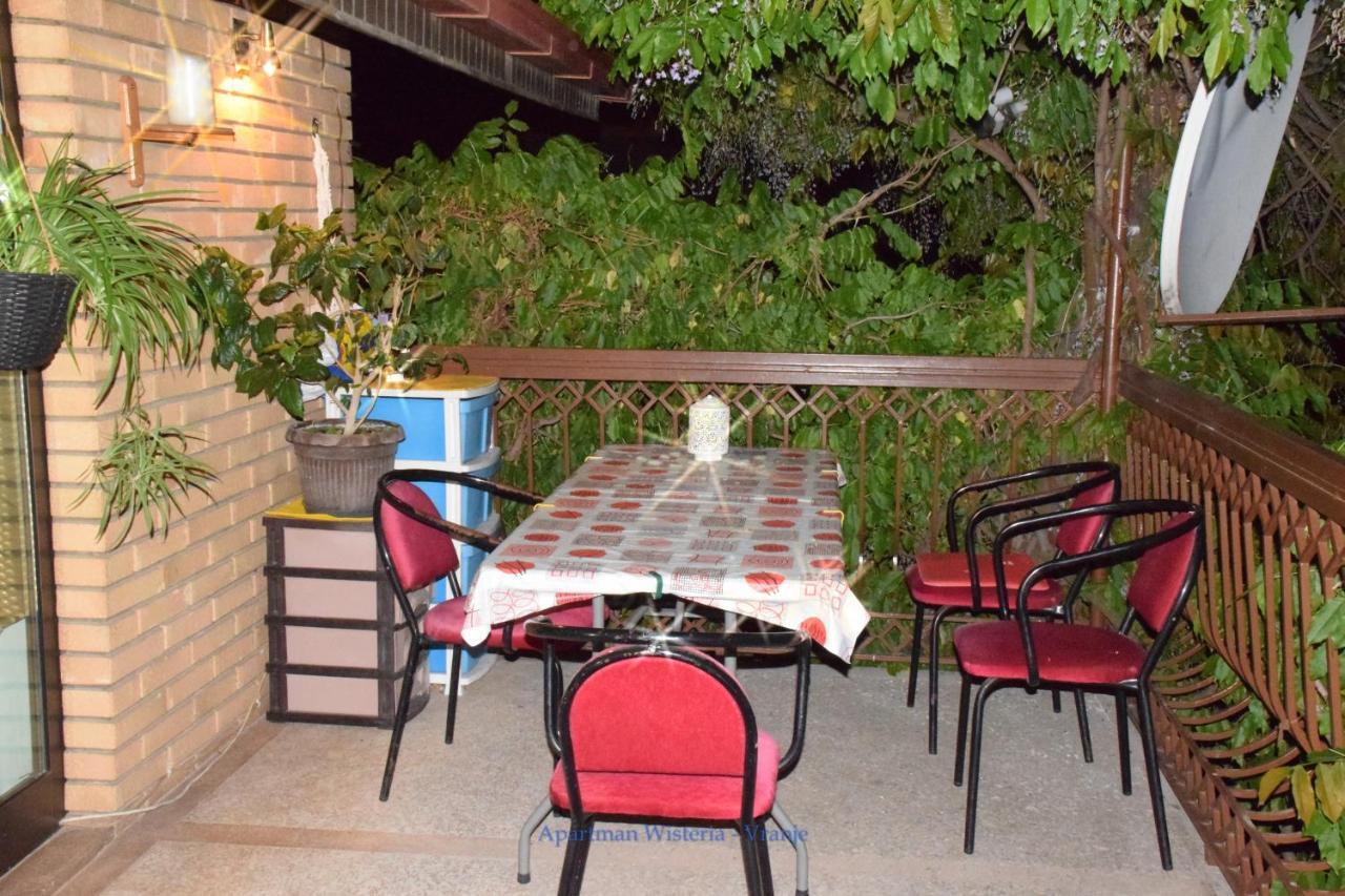 Apartman Wisteria فرانيي المظهر الخارجي الصورة