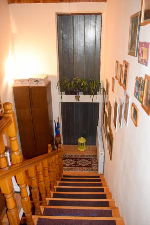 Apartman Wisteria فرانيي المظهر الخارجي الصورة